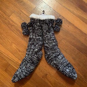 Express B/W Marble Cable Knit Pom Pom Slipper Sock